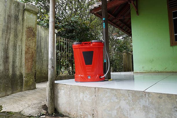 تصویر 1 از سمپاش دستی جهت پوشش دهی  زمین های کشاورزی